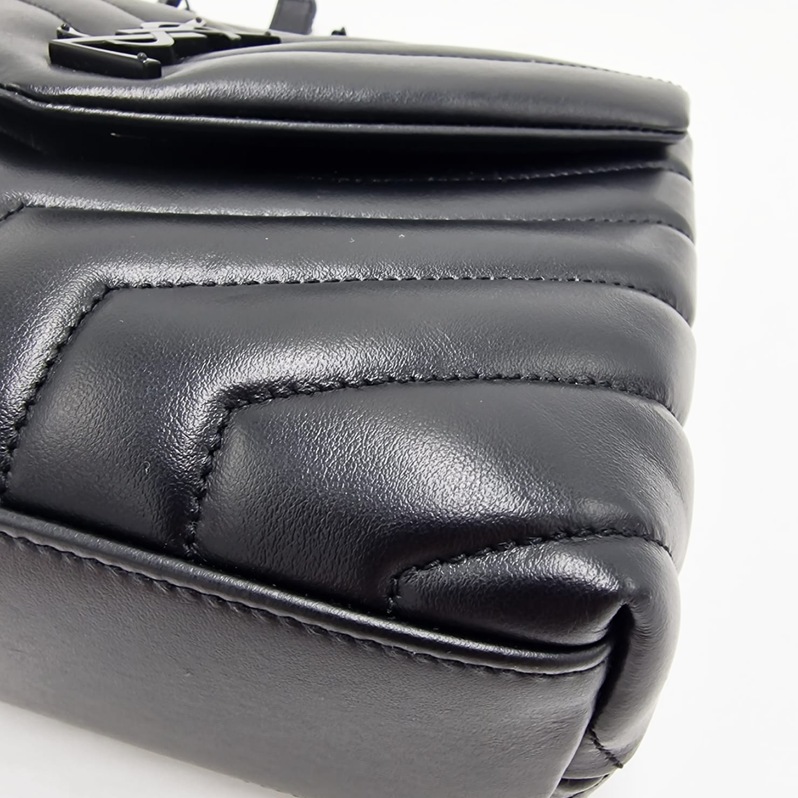 Saint Laurent Loulou Small Black Hardware