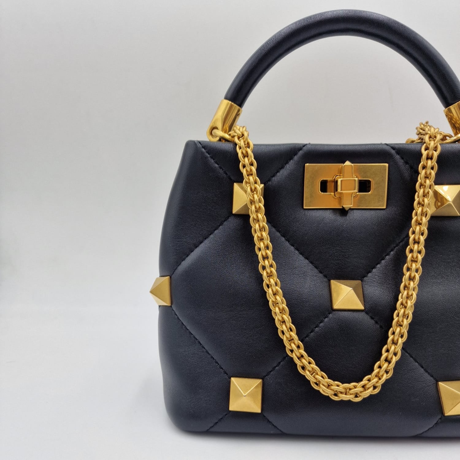 Valentino Garavani Roman Stud