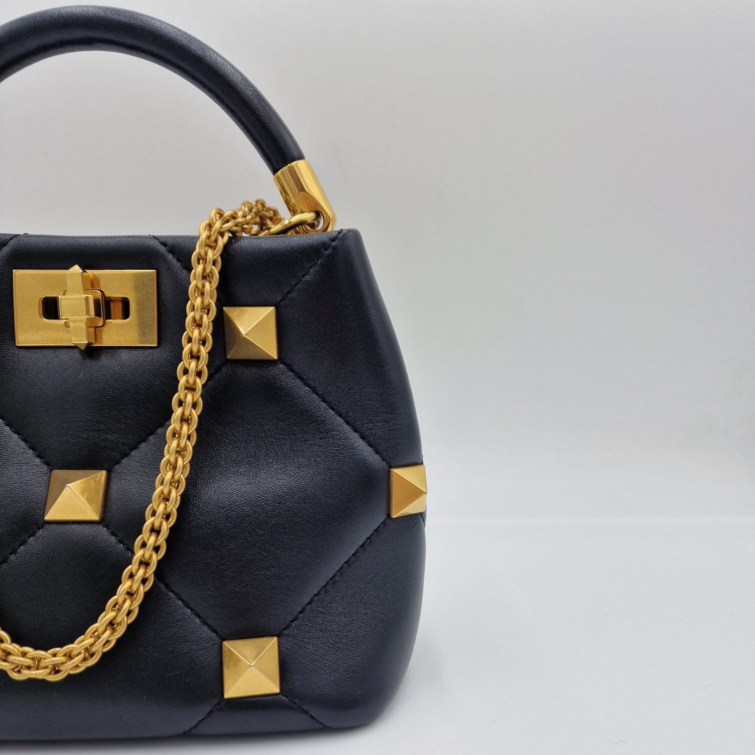 Valentino Garavani Roman Stud