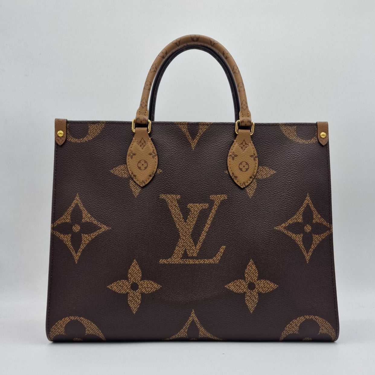 Louis Vuitton OnTheGo MM