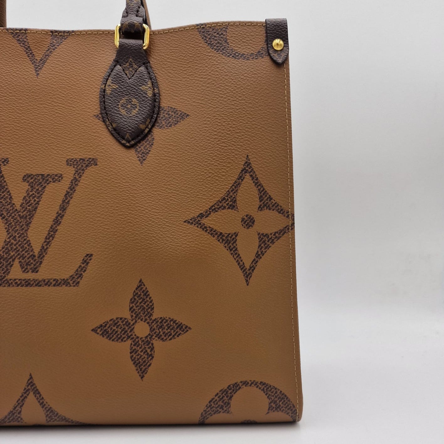 Louis Vuitton OnTheGo MM