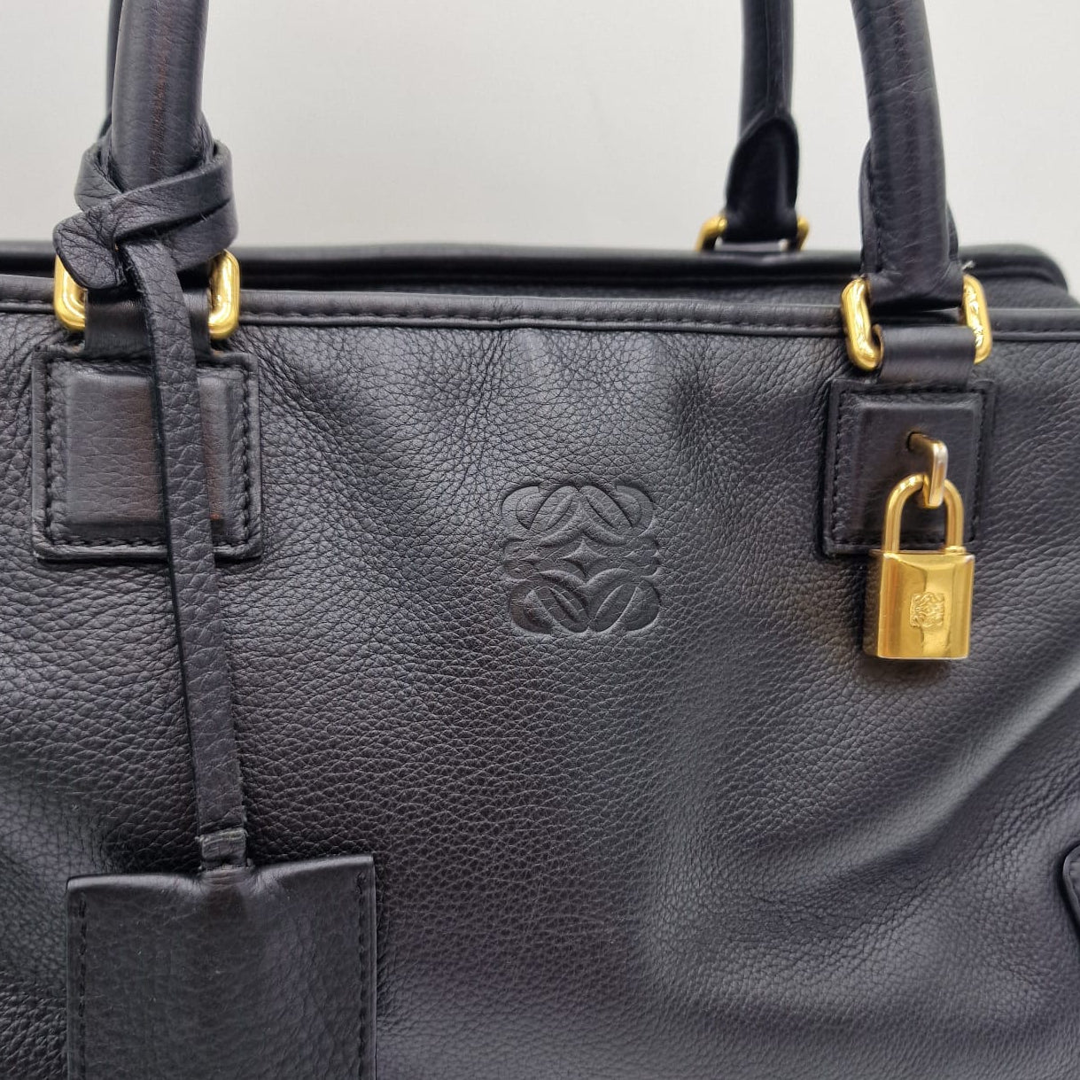 Loewe Amazona 36 Anagram