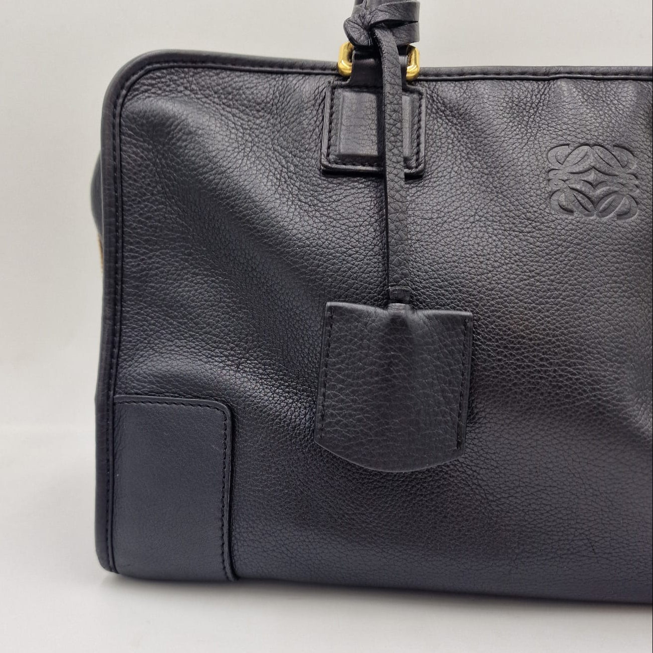 Loewe Amazona 36 Anagram