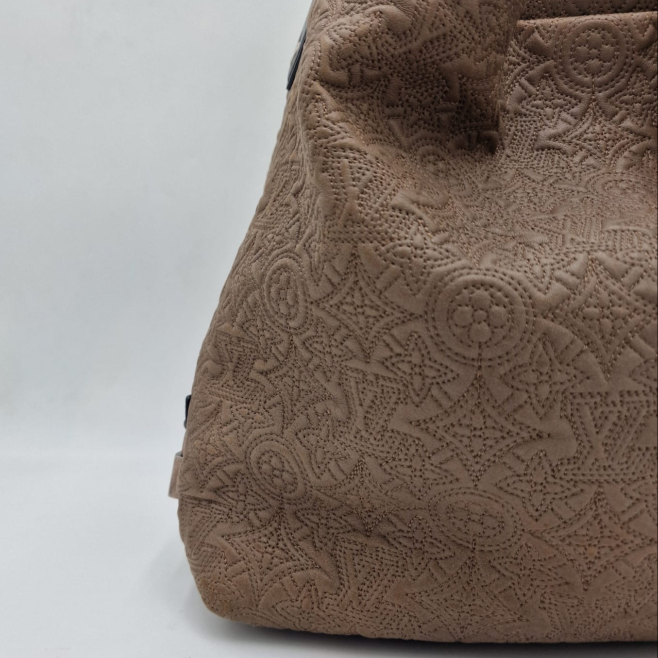 Louis Vuitton Antheia Hobo