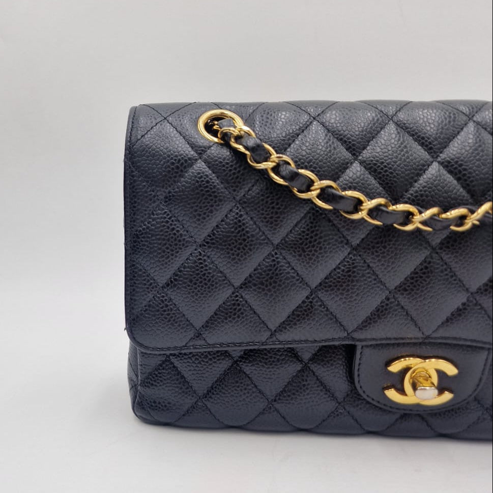 Chanel Classic 11.12 Caviar Medium Double Flap