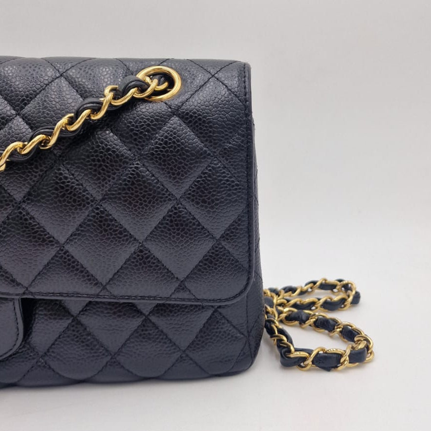 Chanel Classic 11.12 Caviar Medium Double Flap