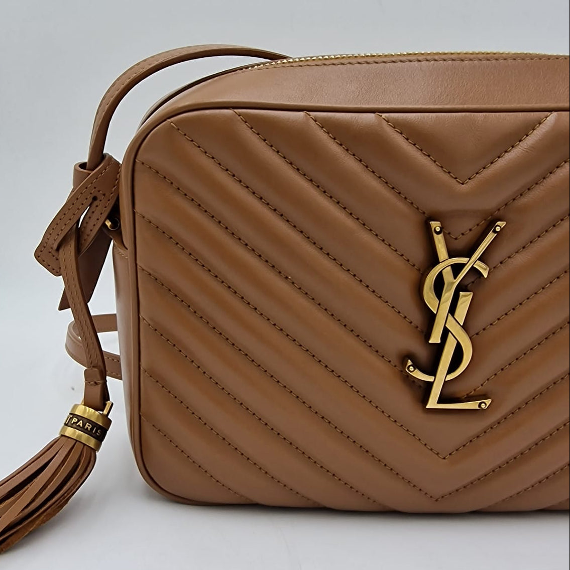 Saint Laurent Bolso Loulou Grande