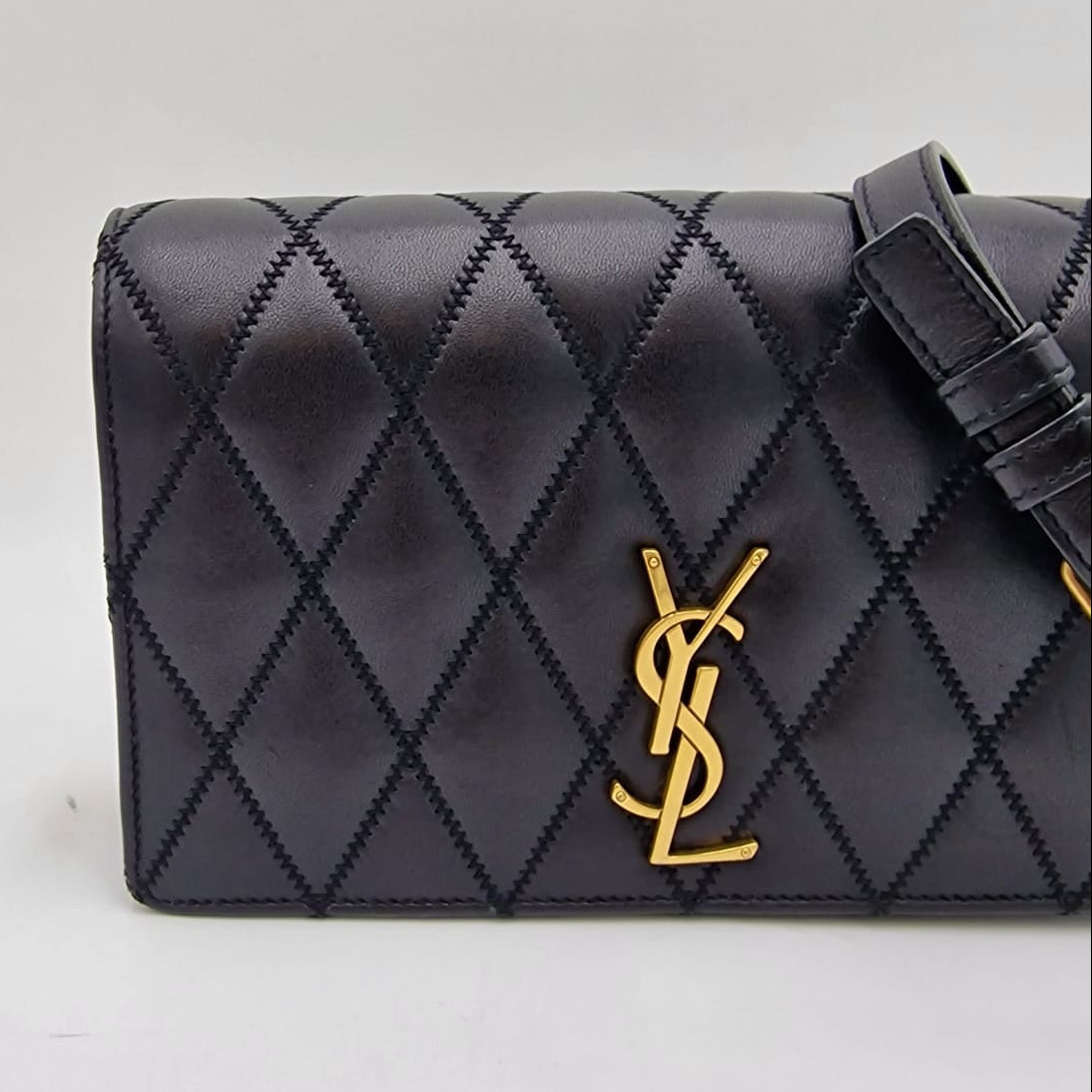 Saint Laurent Angie