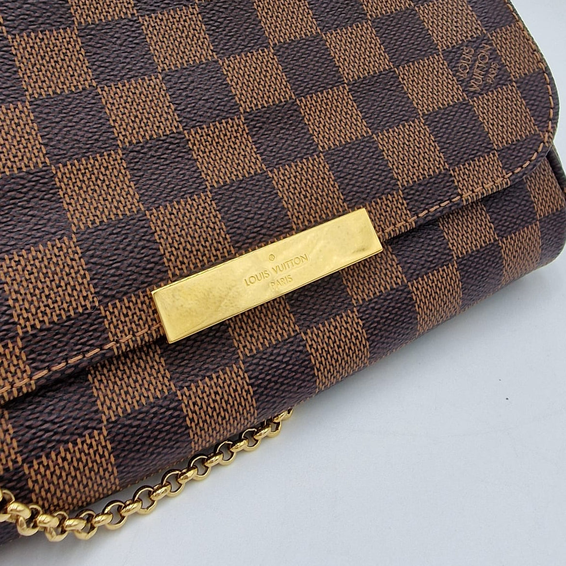 Louis Vuitton Favourite Damier Ebene
