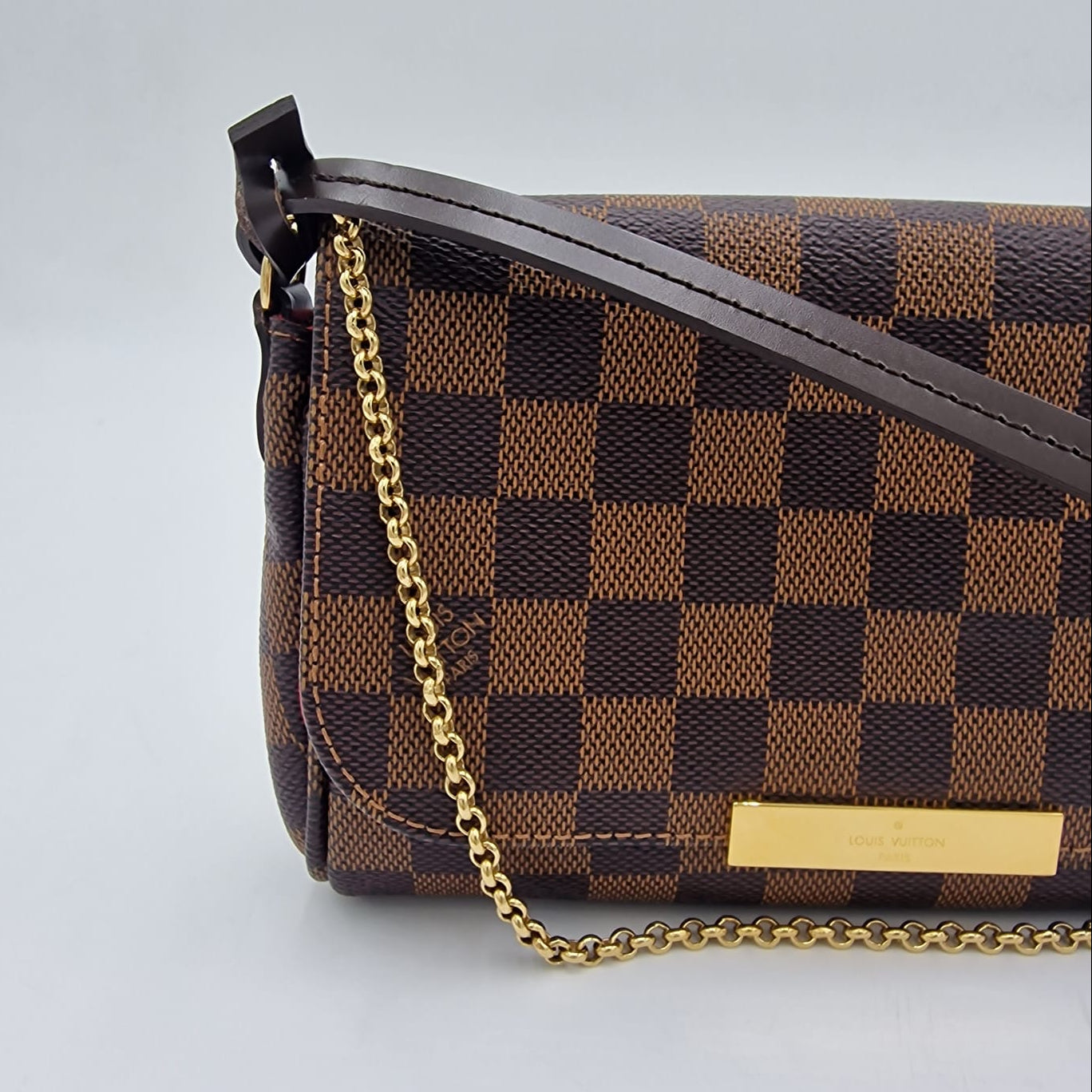 Louis Vuitton Favourite Damier Ebene