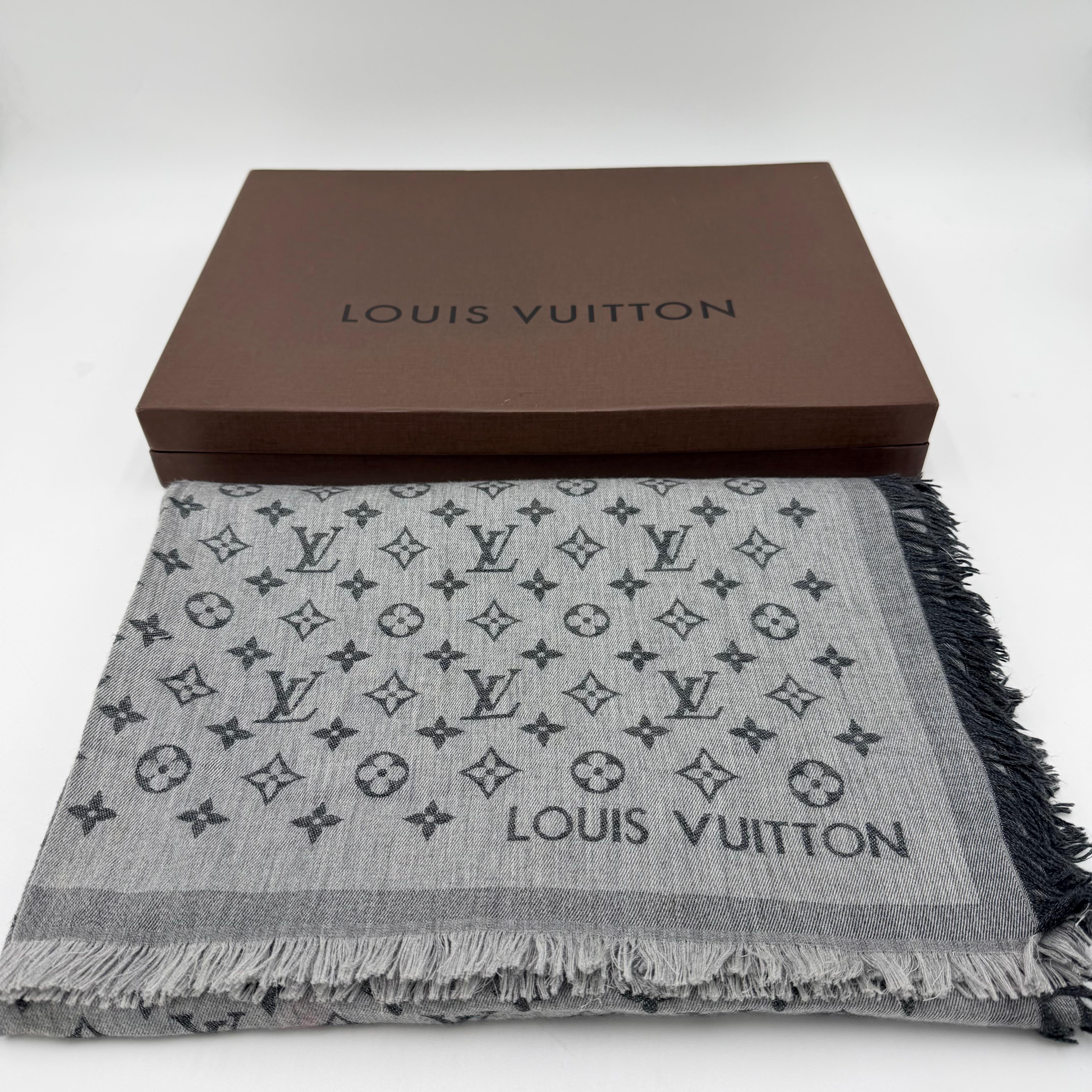 Louis Vuitton Scarf Monogram