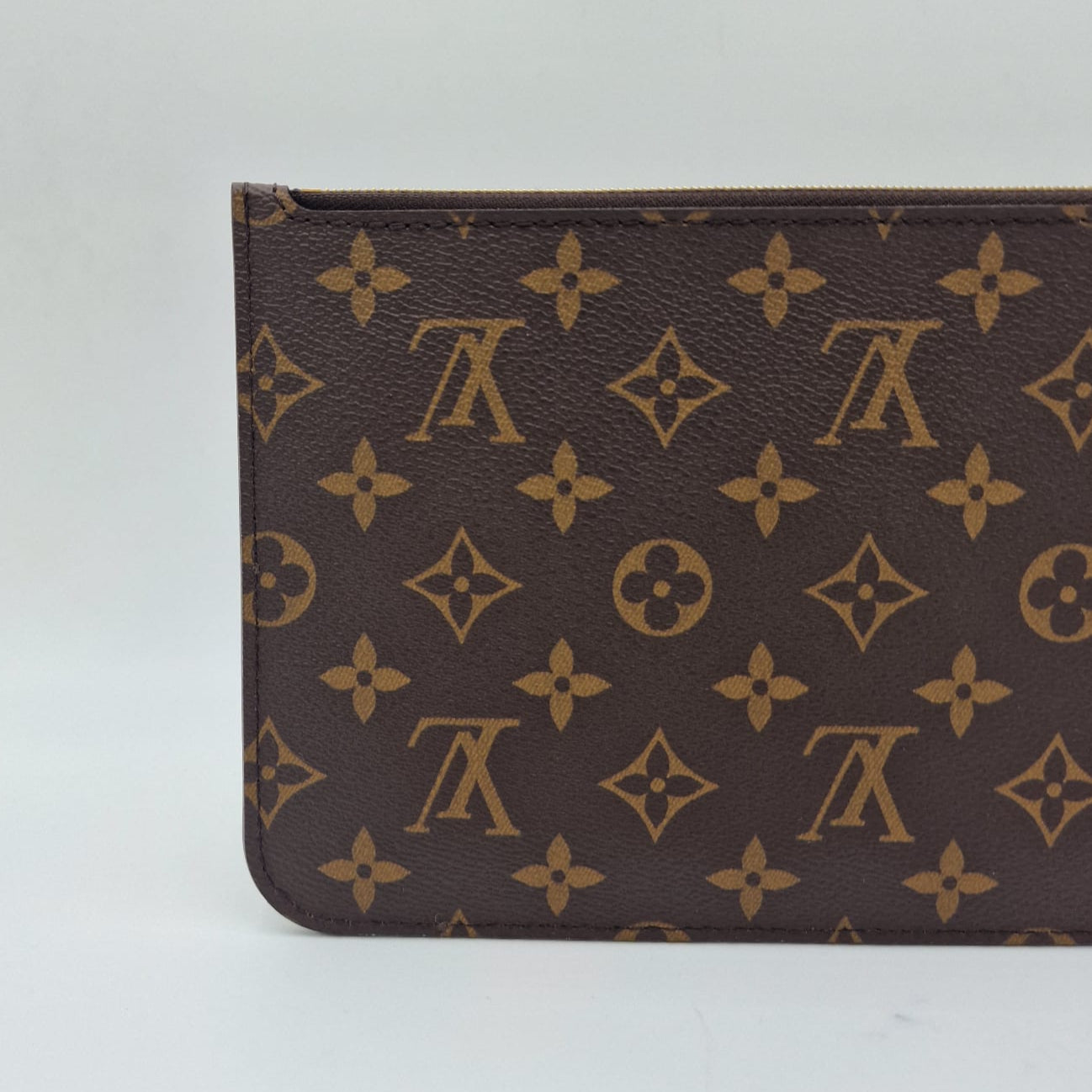 Louis Vuitton Neverfull Pochette