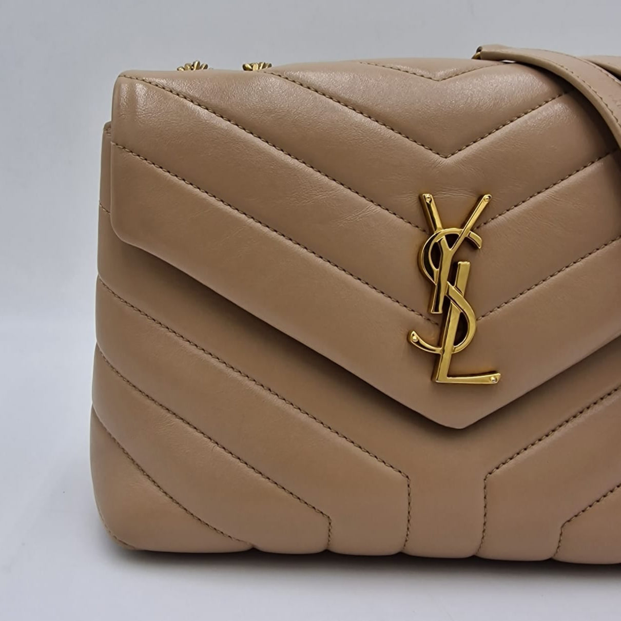 Saint Laurent Loulou Small