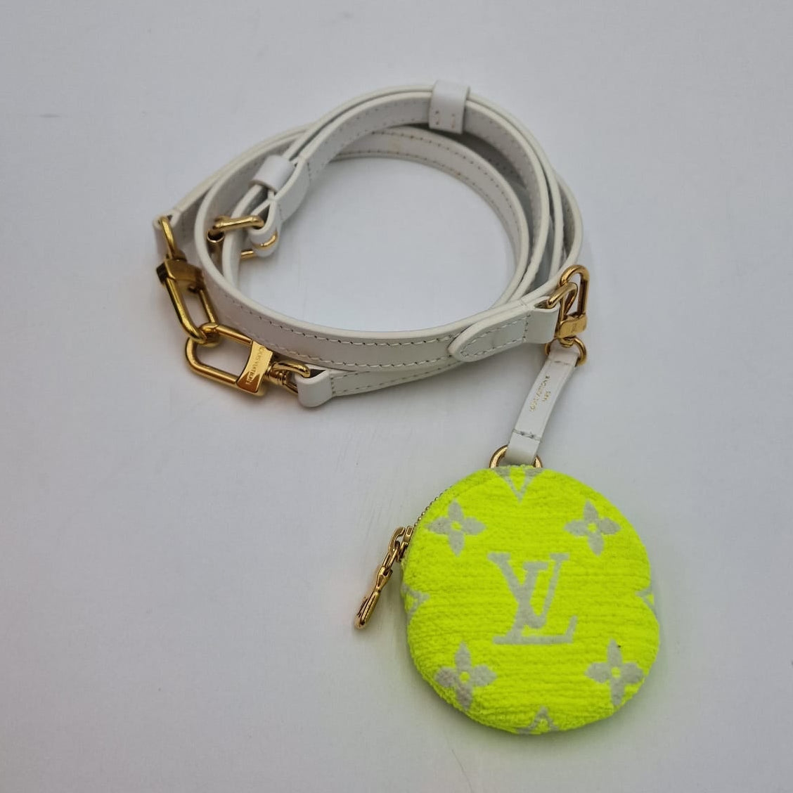 Louis Vuitton Elipse Nano
