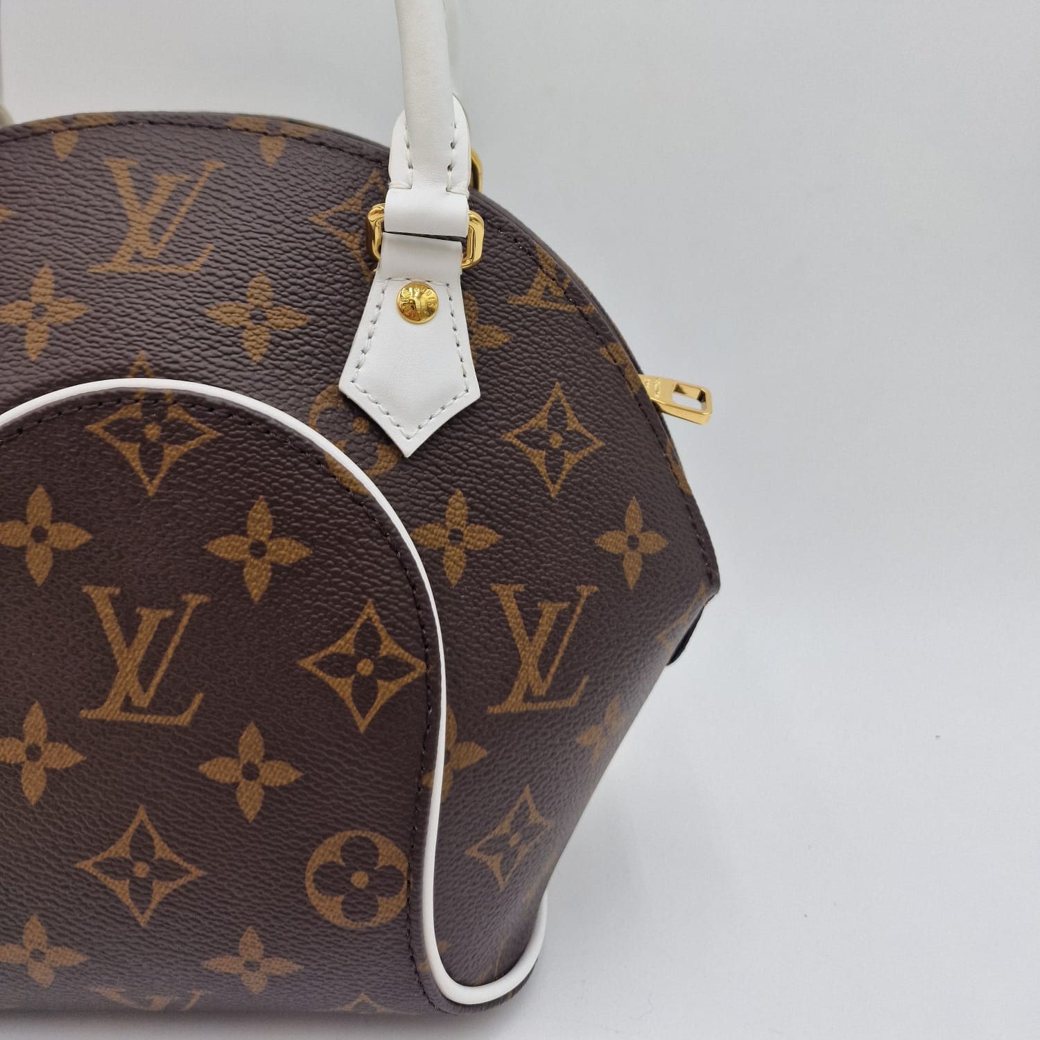 Louis Vuitton Elipse Nano