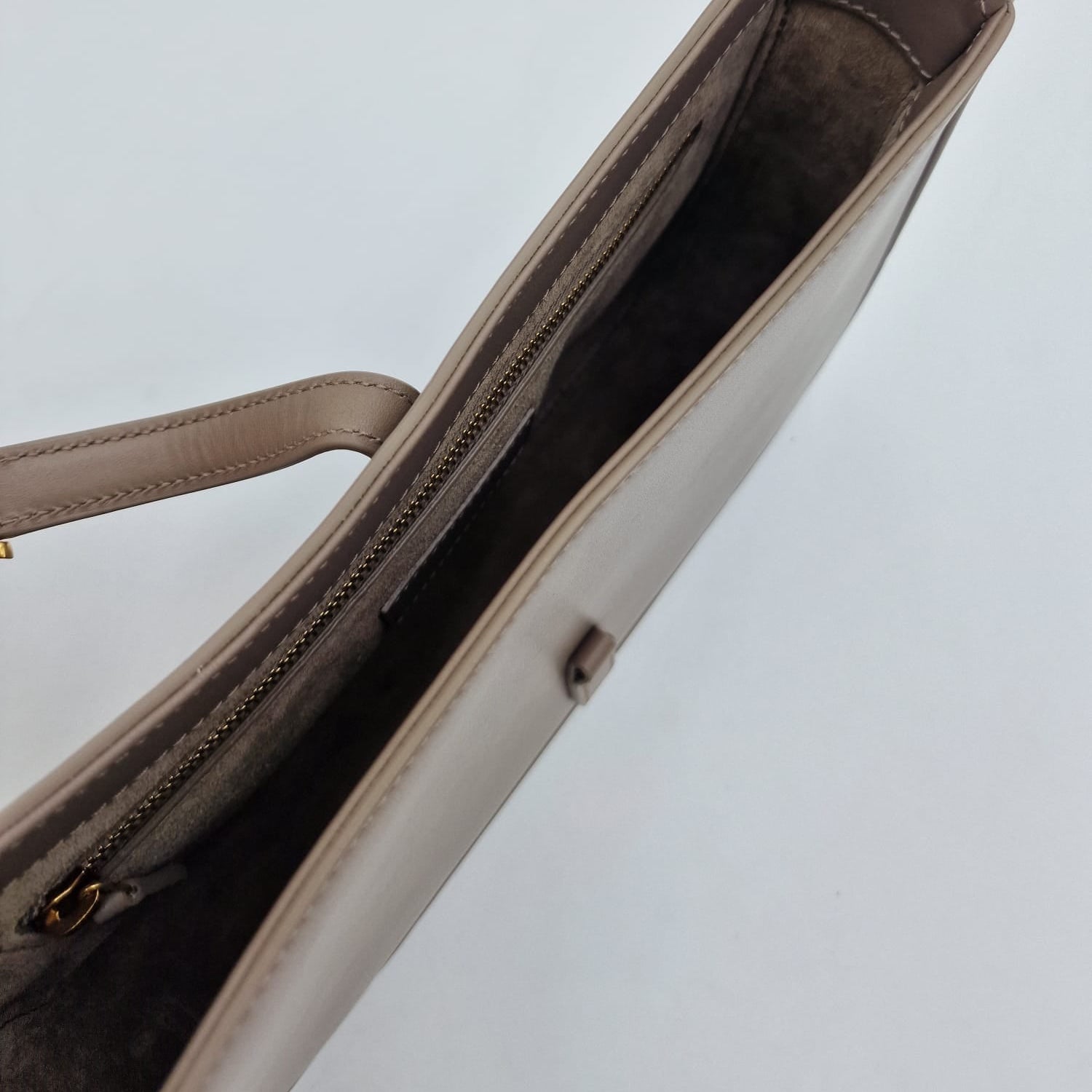 Saint Laurent Le 5 à 7