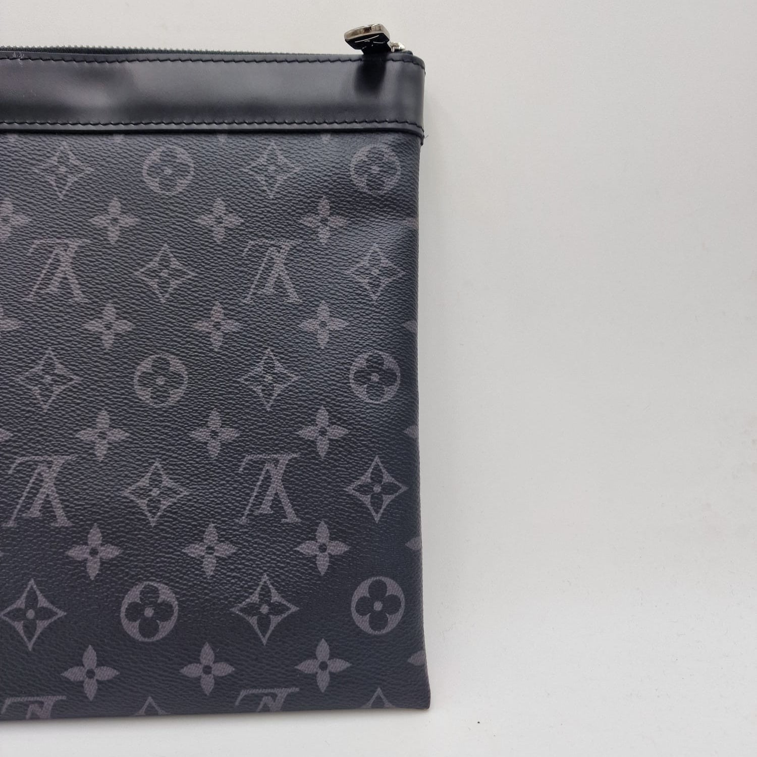 Louis Pochette Daily Pouch