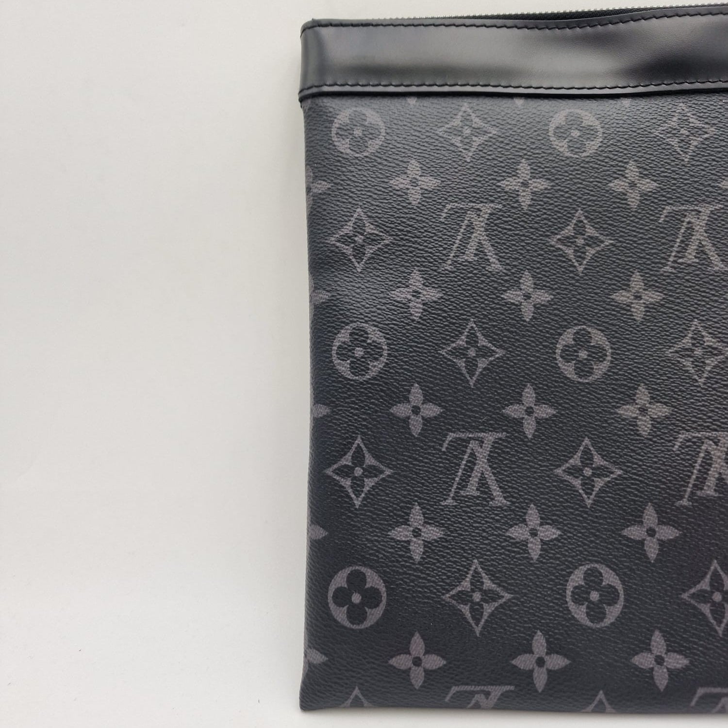 Louis Pochette Daily Pouch