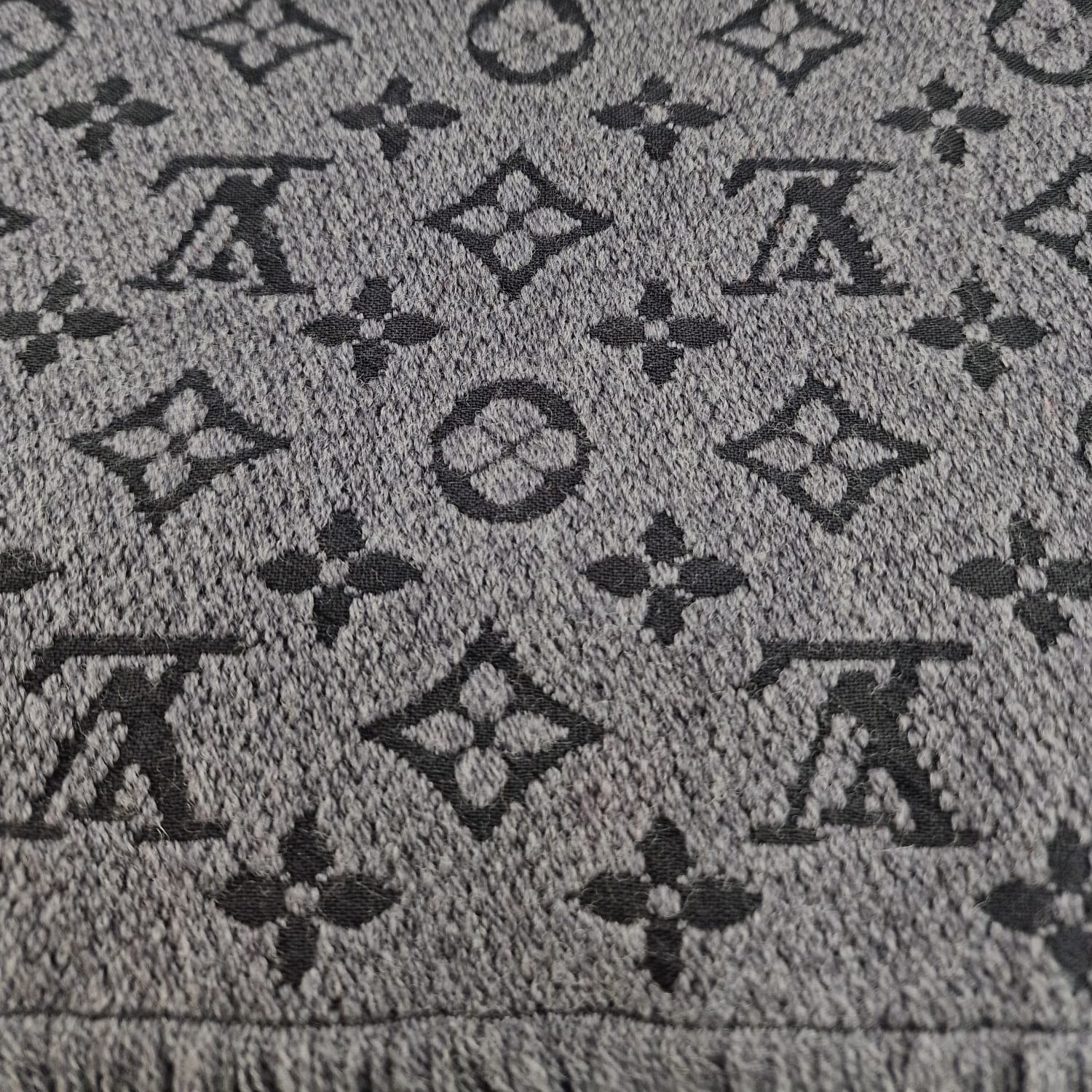 Louis Vuitton Scarf Monogram