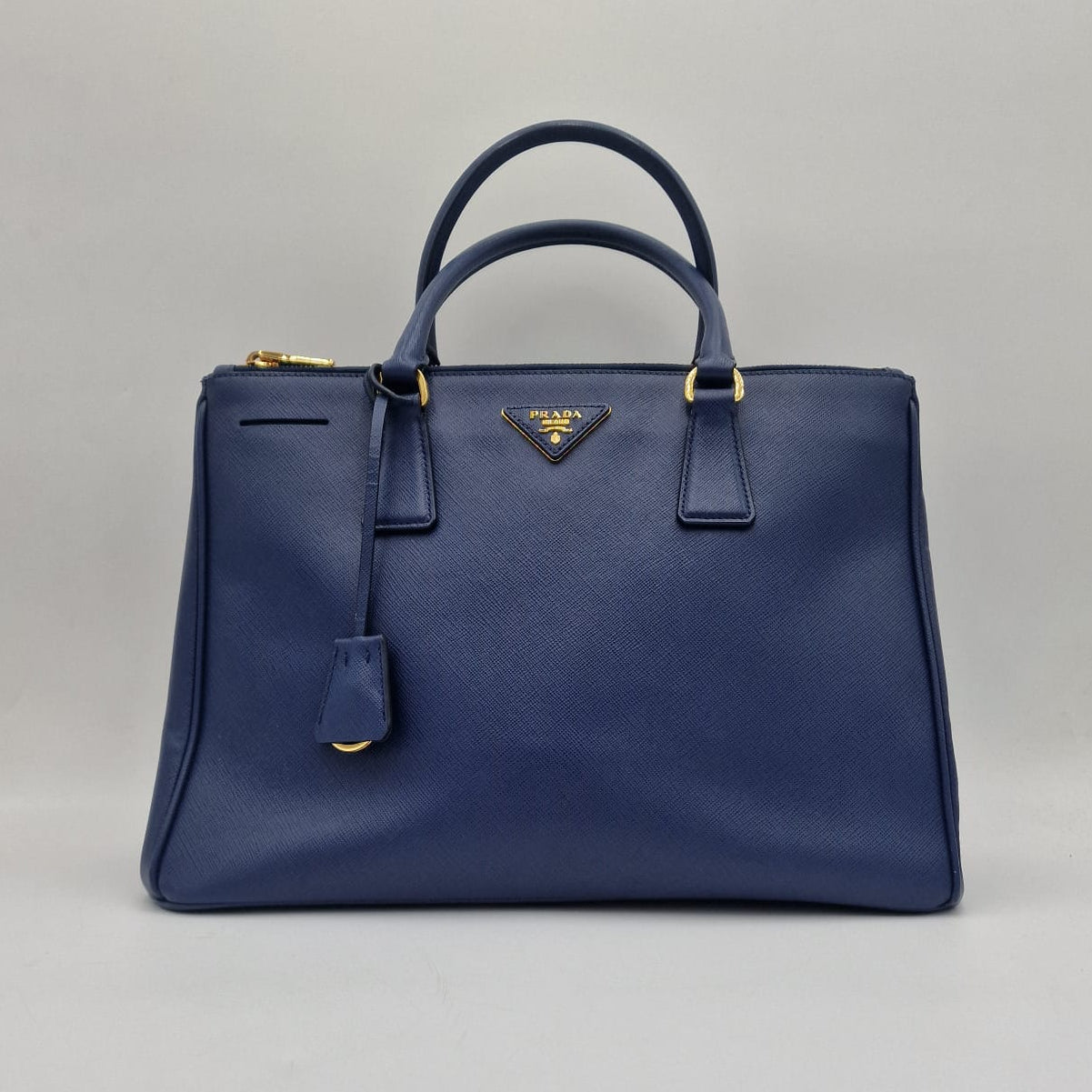 Prada Galleria Saffiano Medium