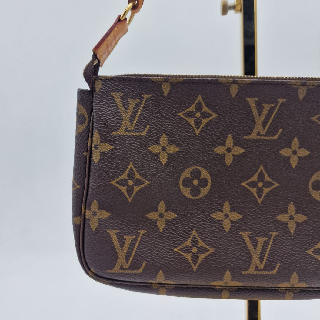 Louis Vuitton Pochette