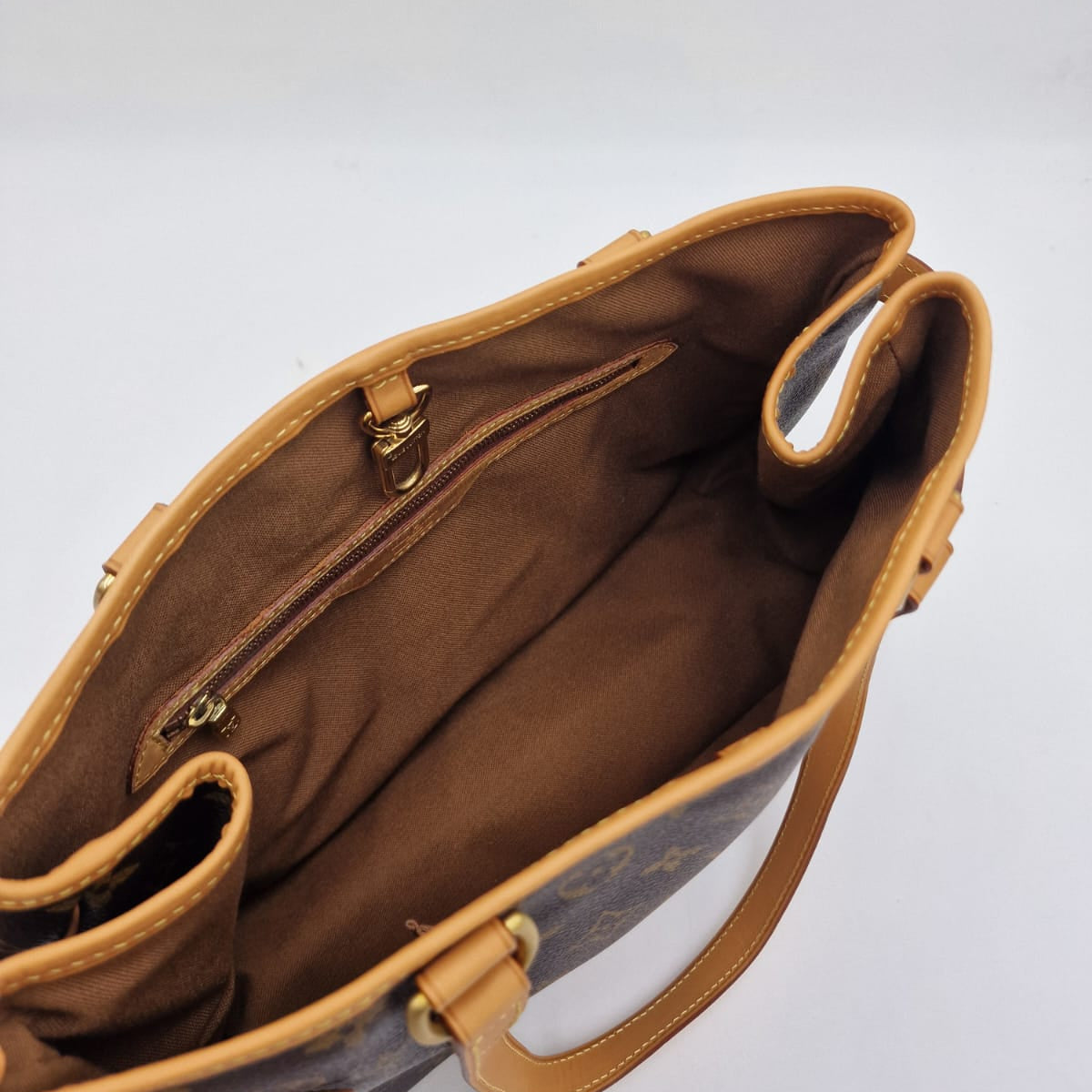 Louis Vuitton Batignolles Monogram