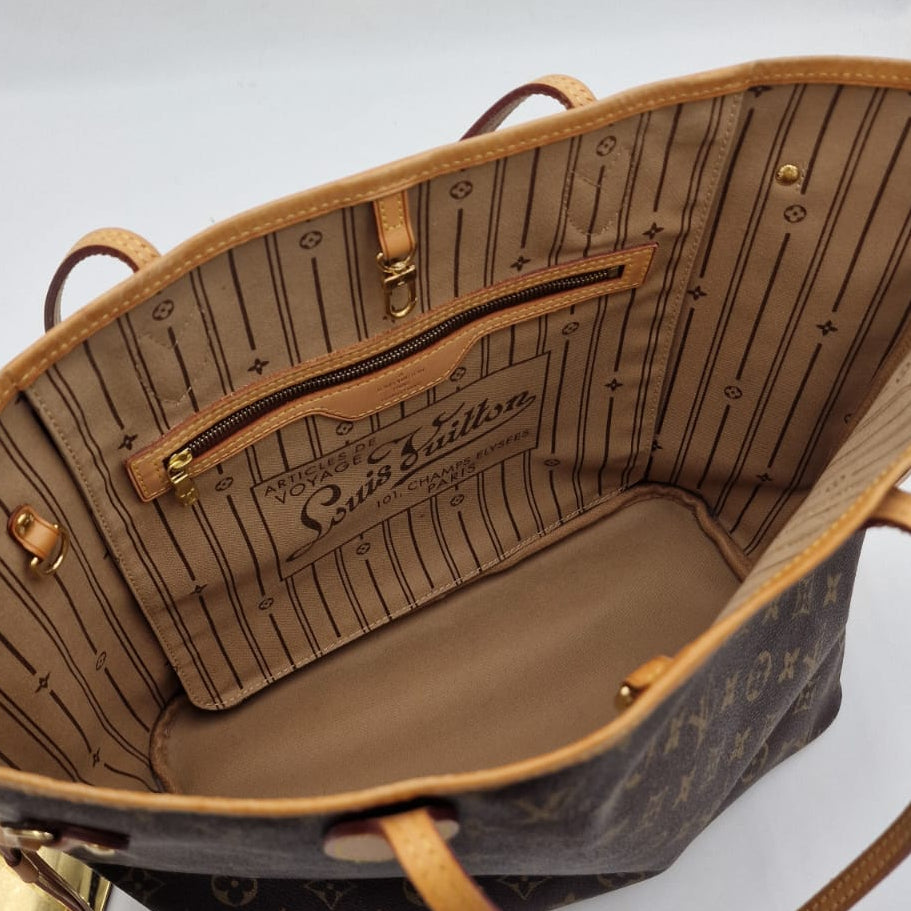 Louis Vuitton MM Neverfull Monogram