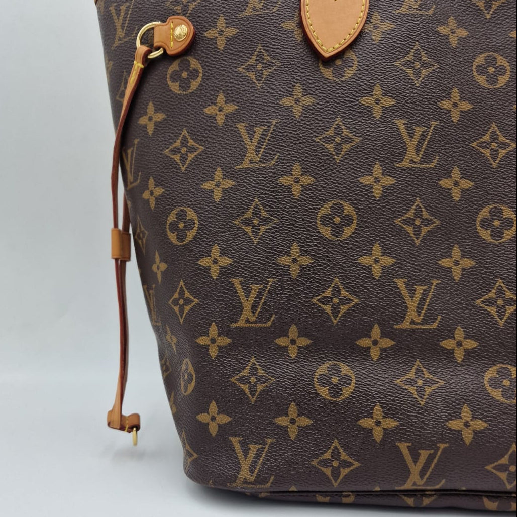 Louis Vuitton MM Neverfull Monogram