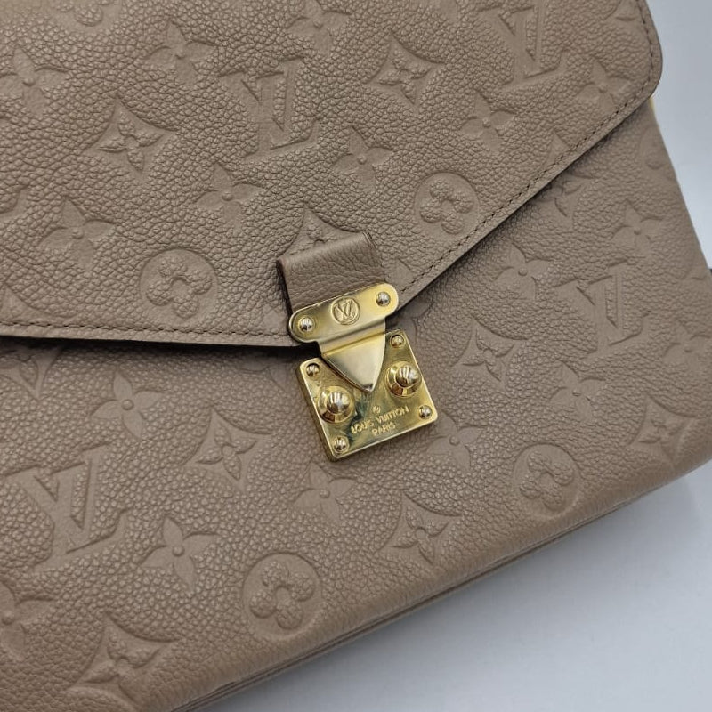Louis Vuitton Métis Monogram Empreinte