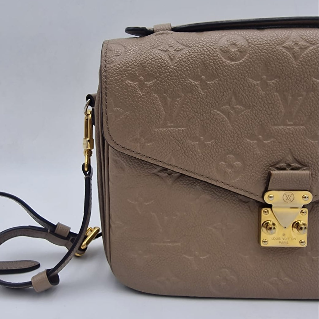 Louis Vuitton Métis Monogram Empreinte