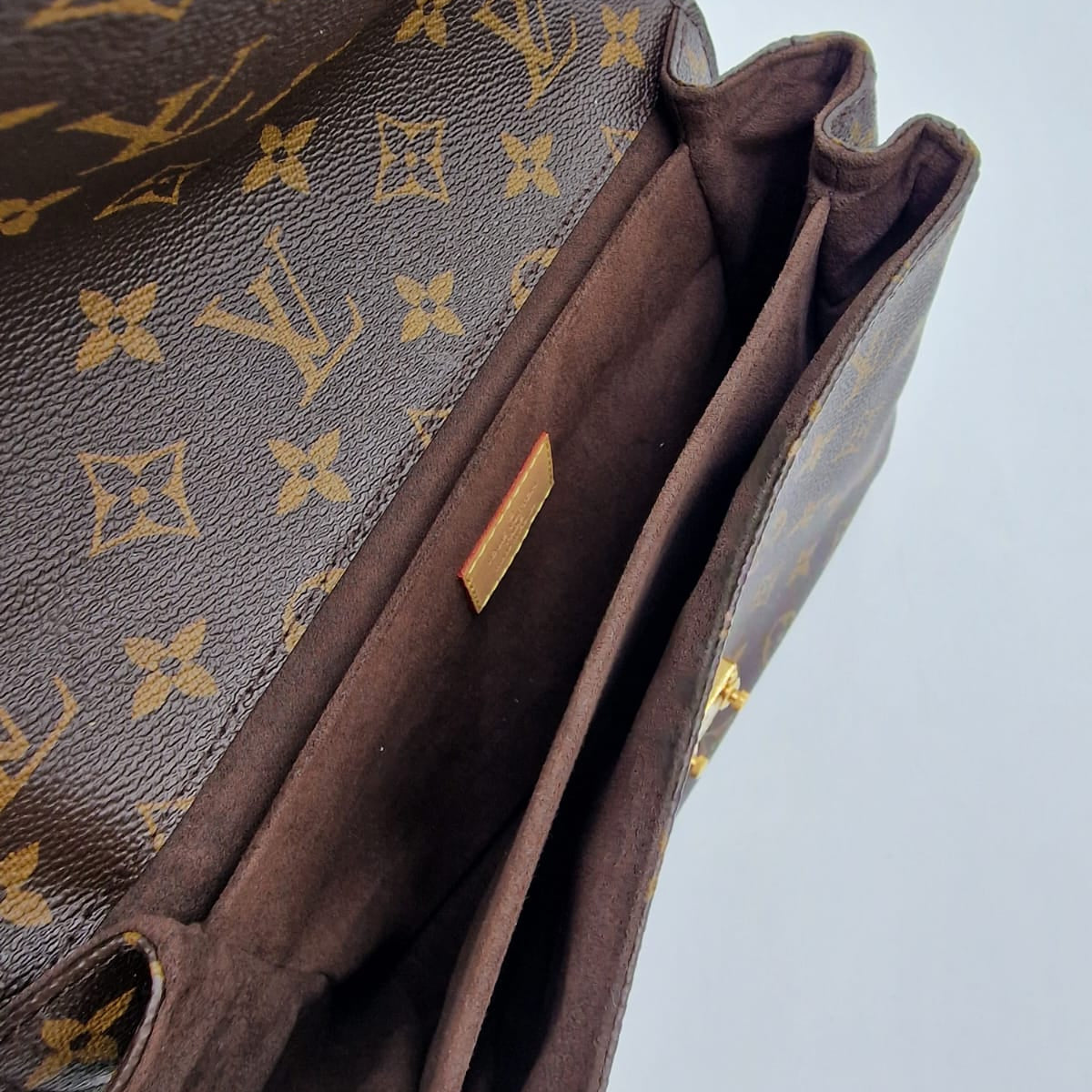 Louis Vuitton Pochette Métis