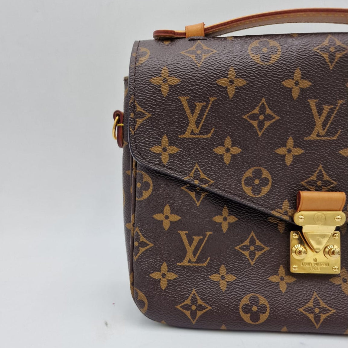 Louis Vuitton Pochette Métis