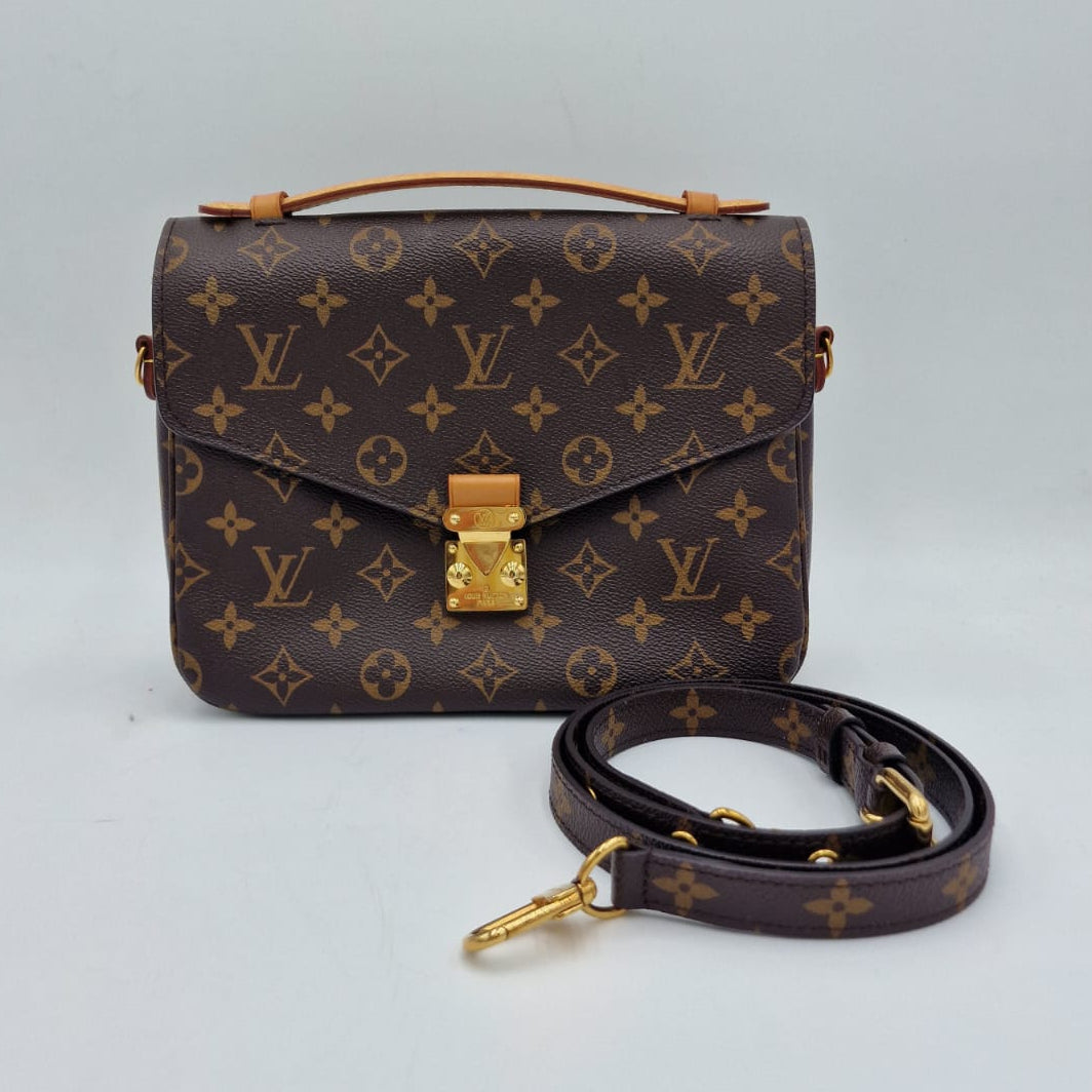 Louis Vuitton Pochette Métis