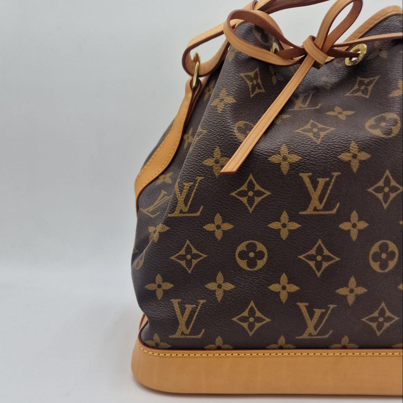Louis Vuitton Petit Noé Monogram