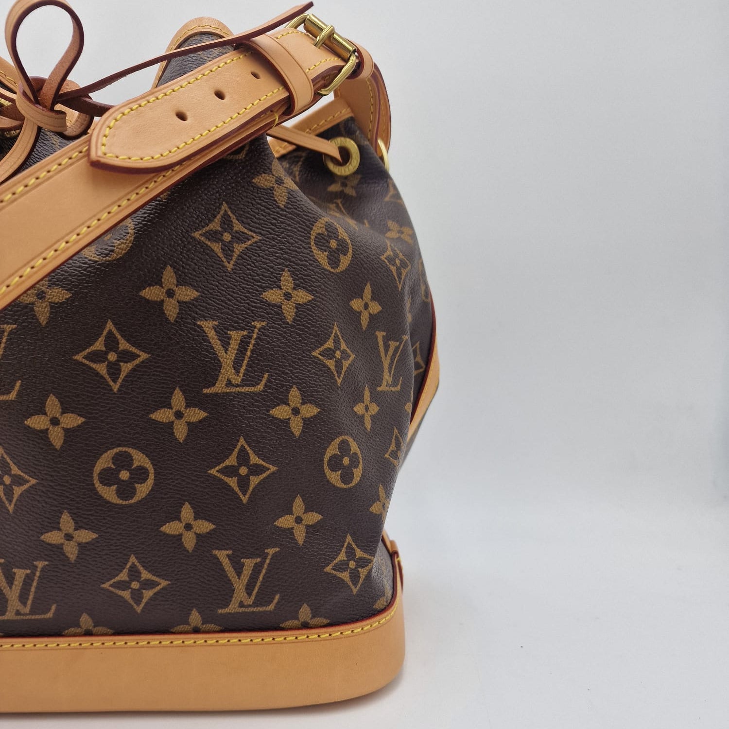 Louis Vuitton Petit Noé Monogram