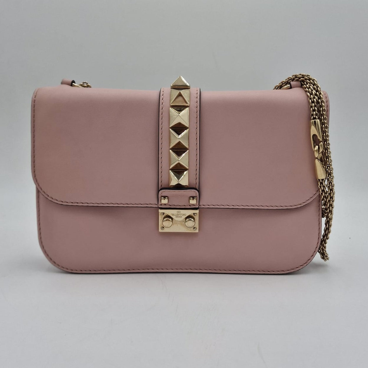 Cerradura Glam Rockstud de Valentino Garavani