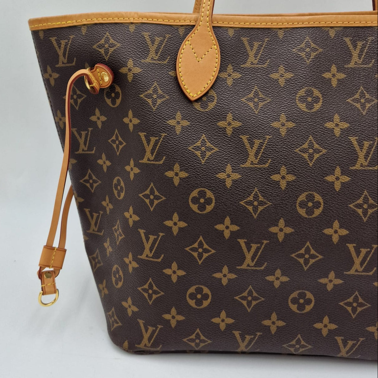 Louis Vuitton MM Neverfull Monogram