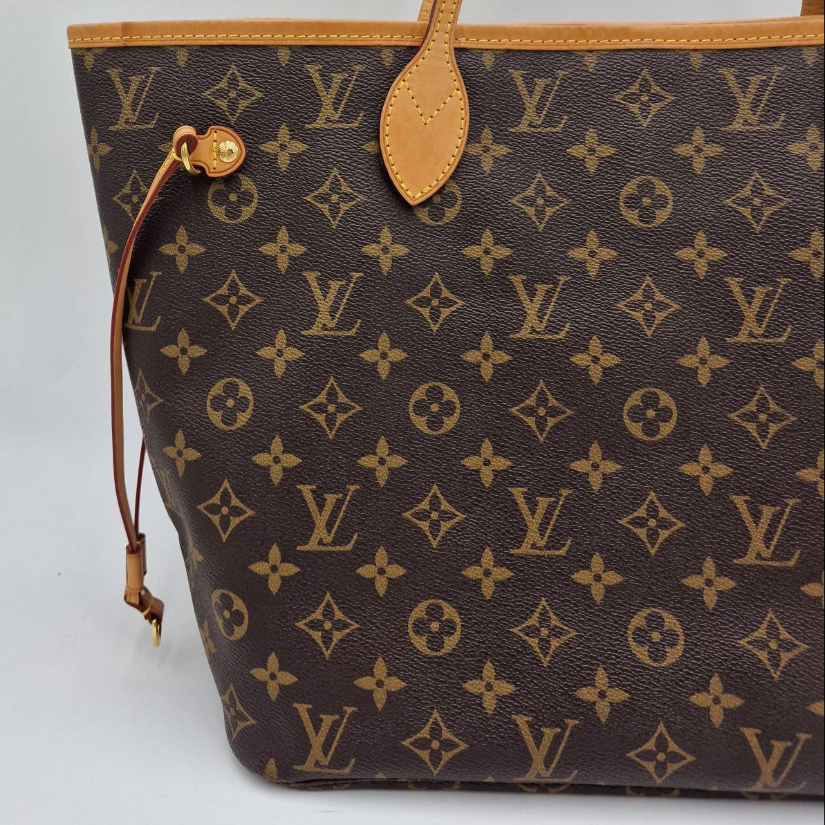 Louis Vuitton MM Neverfull Monogram