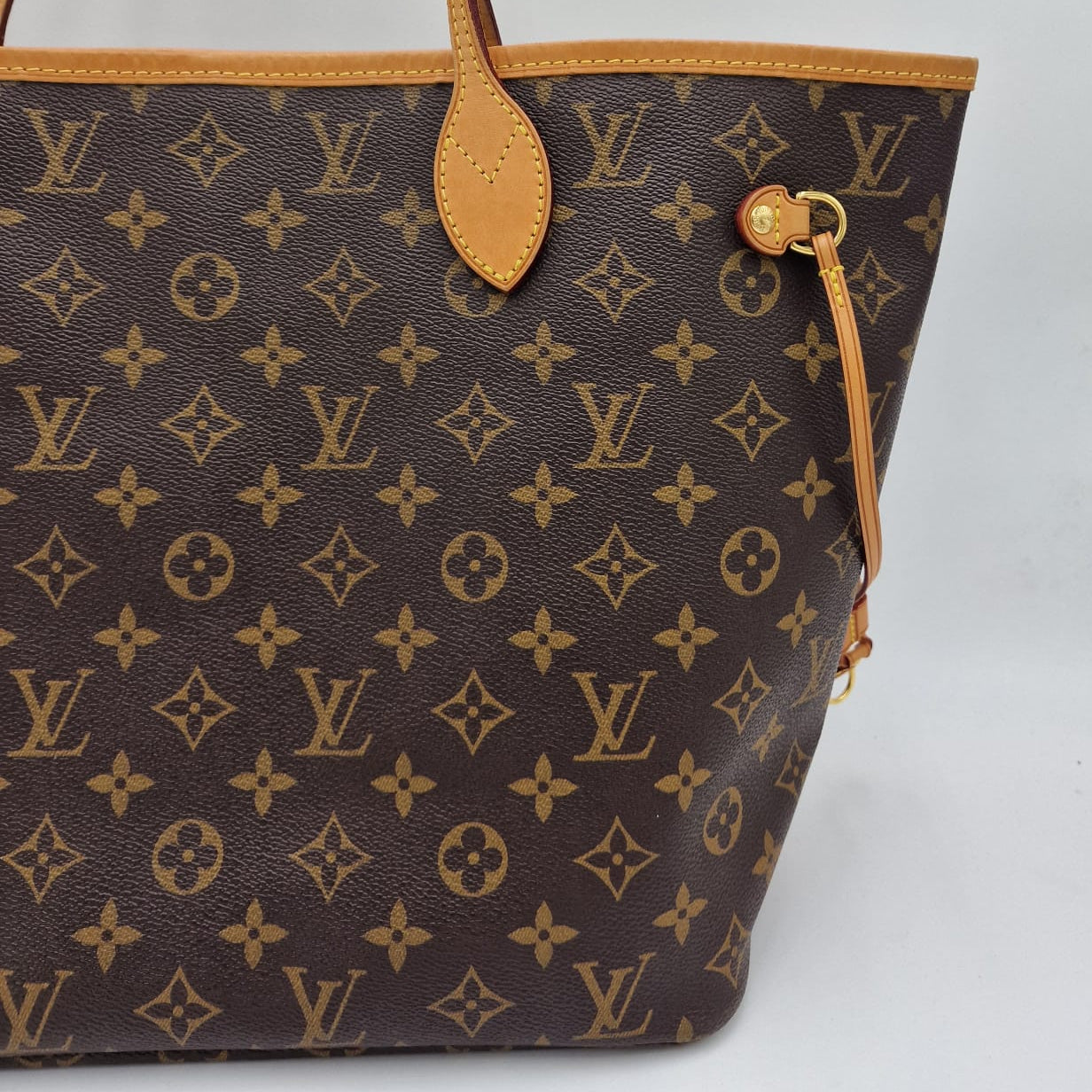 Louis Vuitton MM Neverfull Monogram