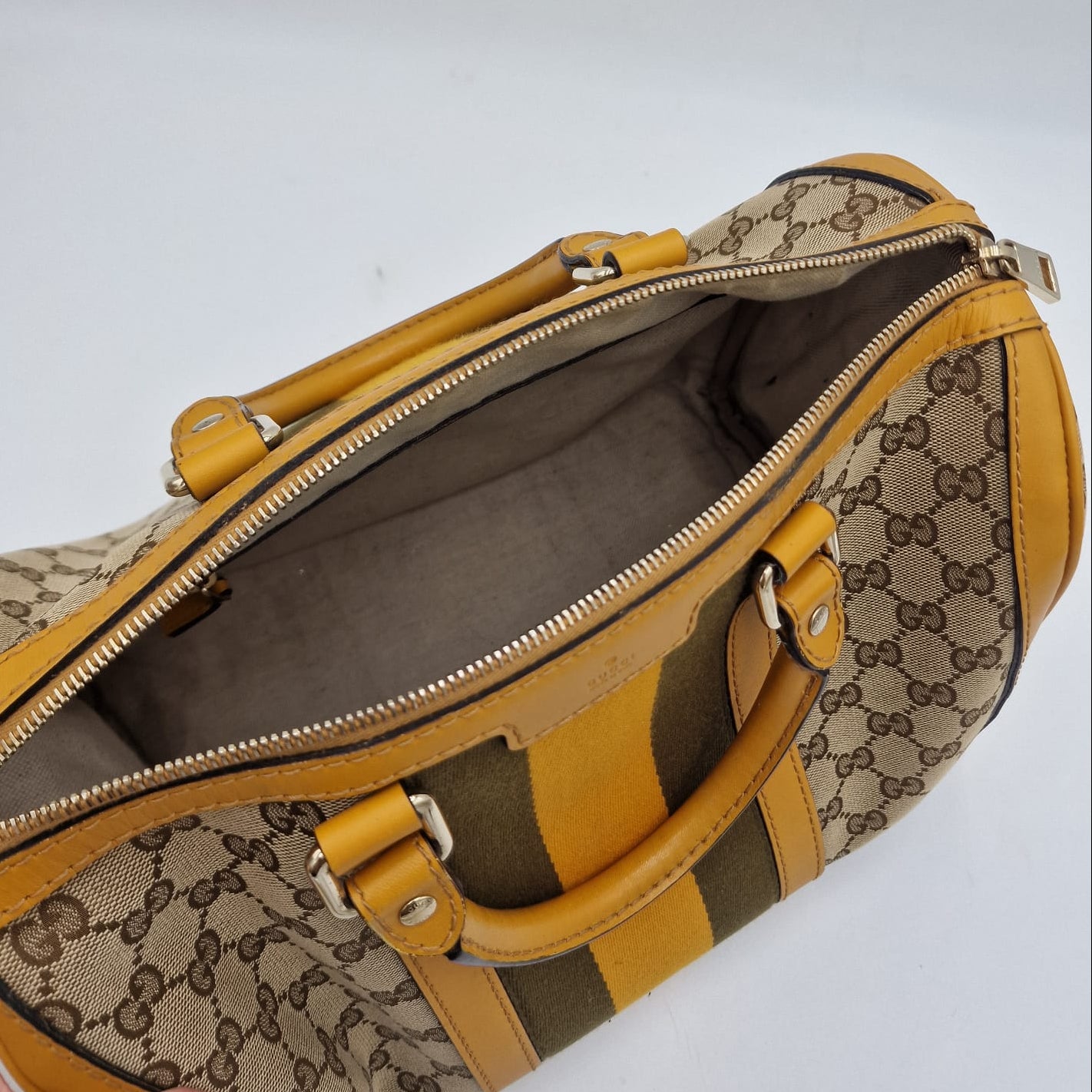 Gucci Boston GG Supreme