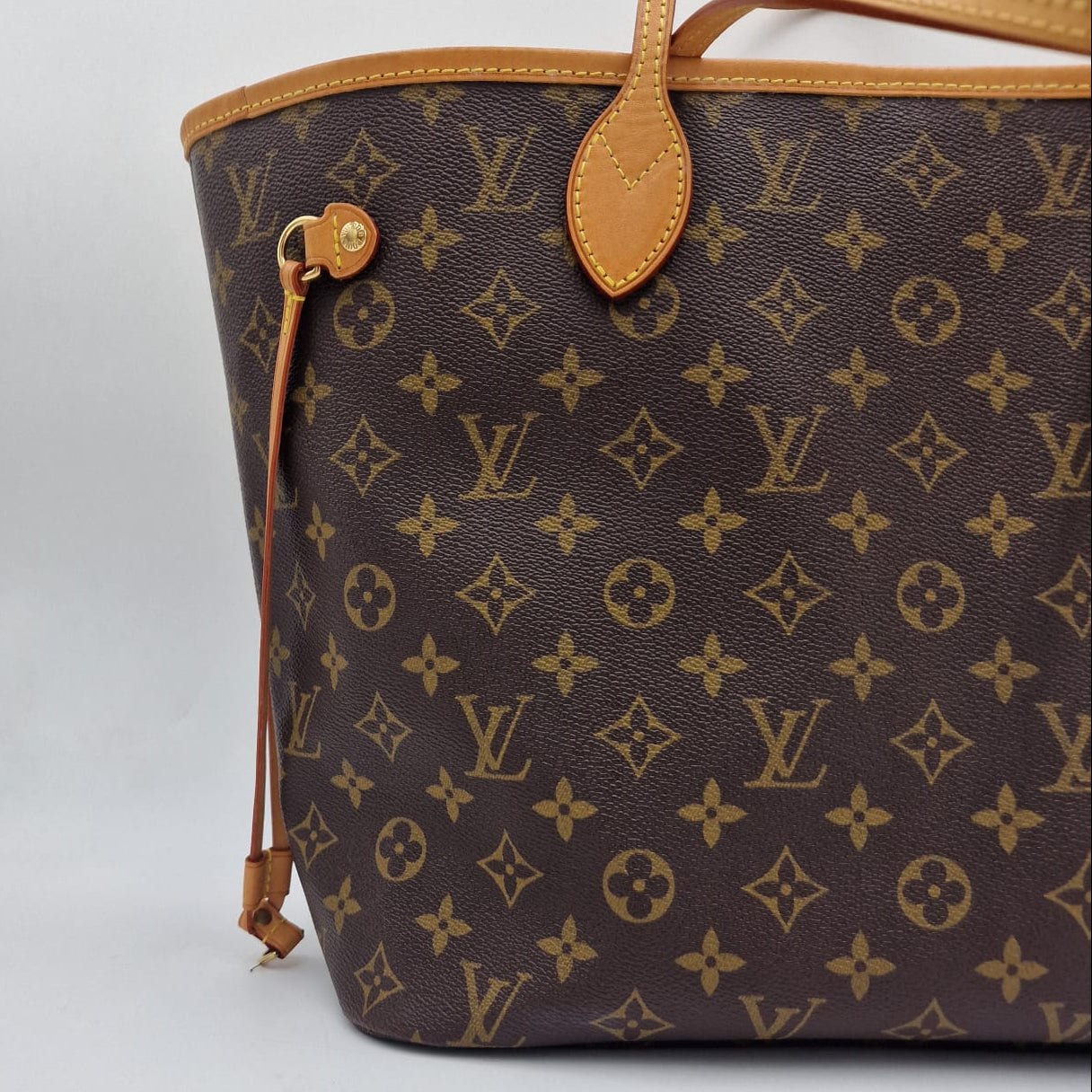 Louis Vuitton MM Neverfull Monogram