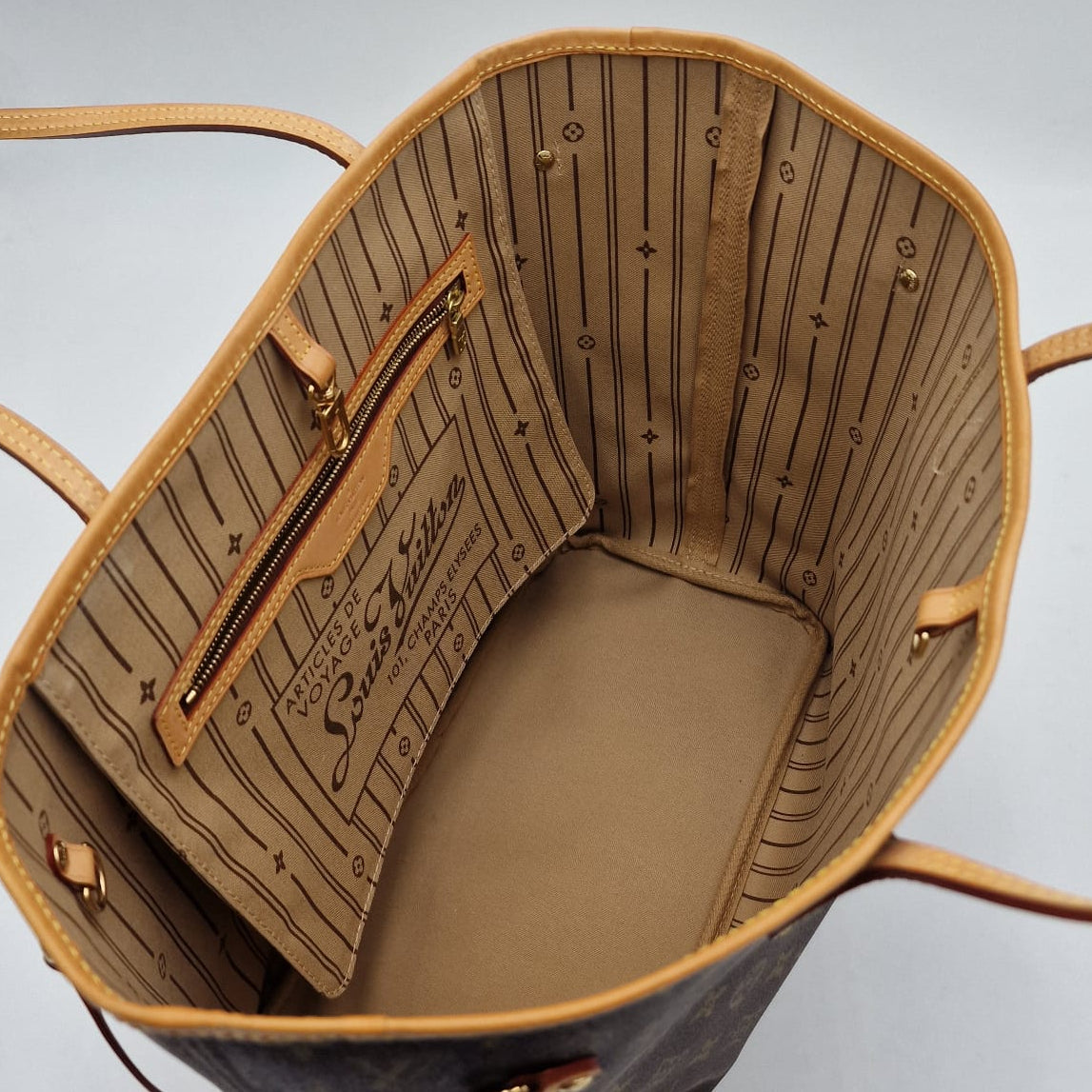 Louis Vuitton MM Neverfull Monogram