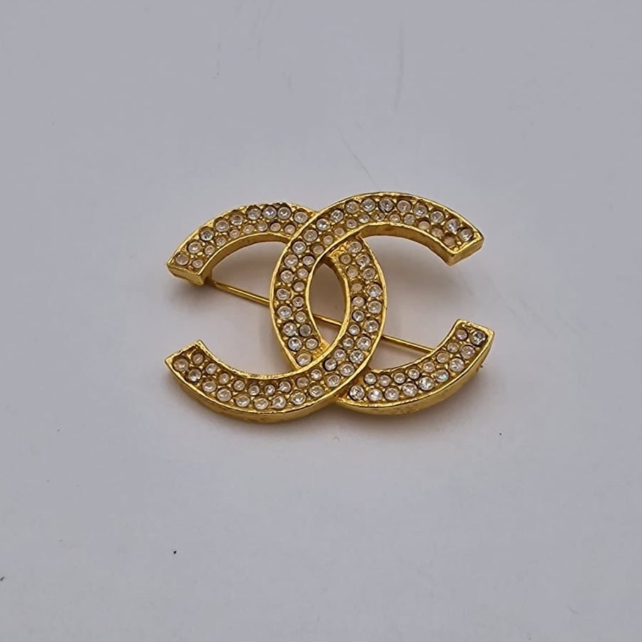 Chanel Strass Gold Gold CC Brooch