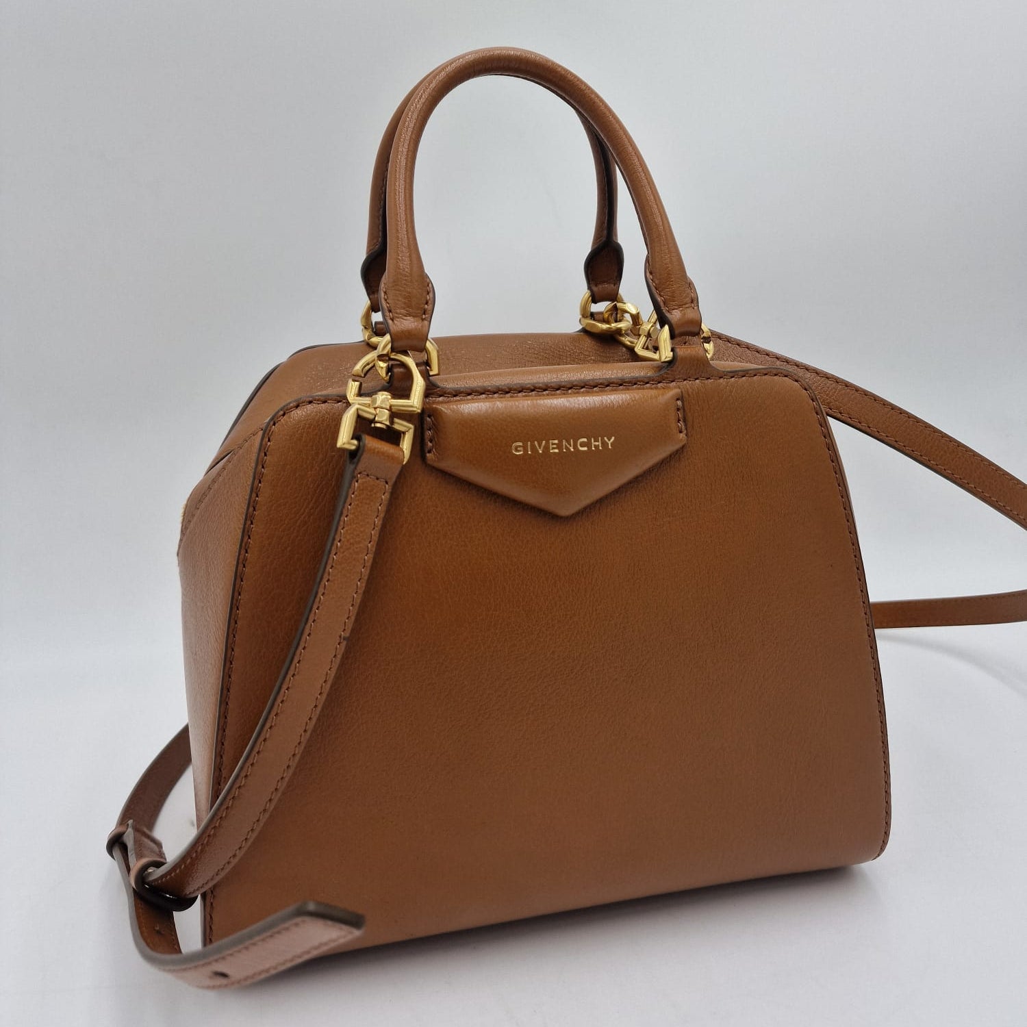 Givenchy Mini Antigona Cube