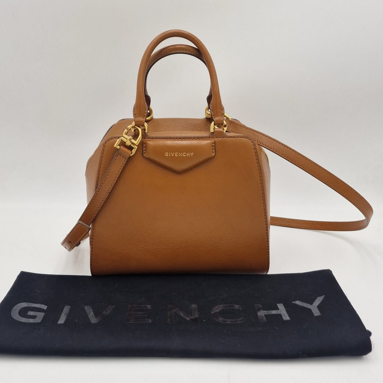 Givenchy Mini Antigona Cube