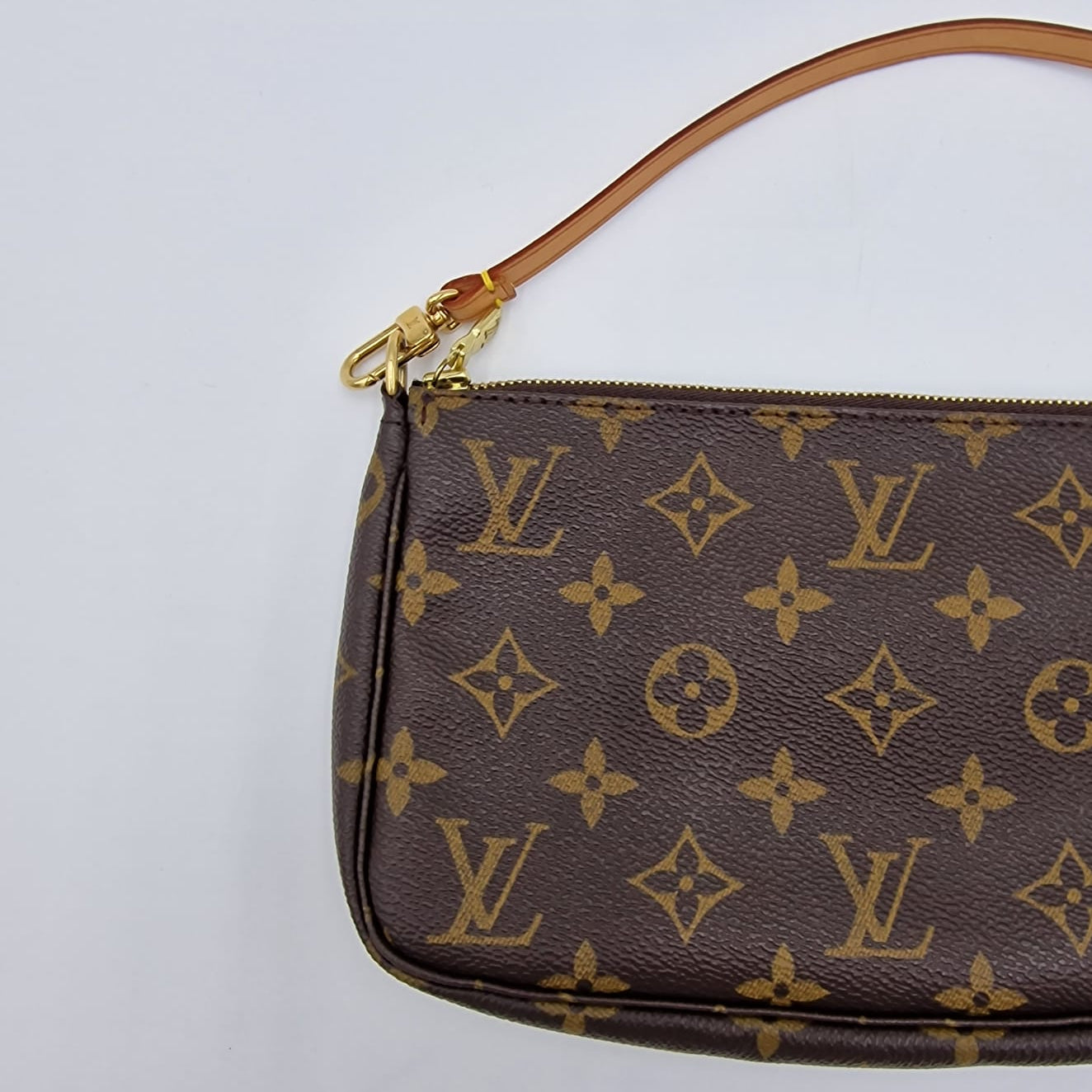 Louis Vuitton Pochette
