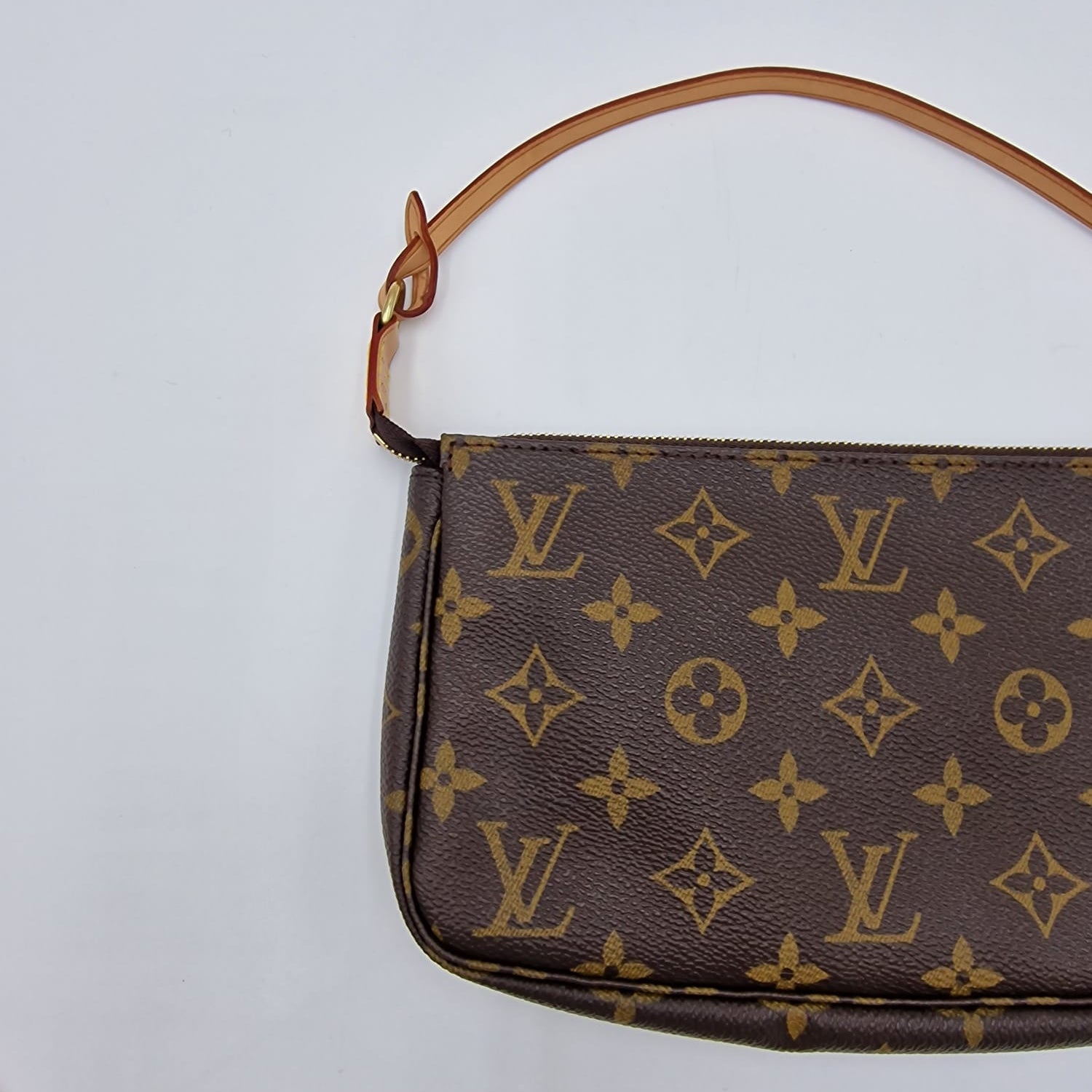 Louis Vuitton Pochette