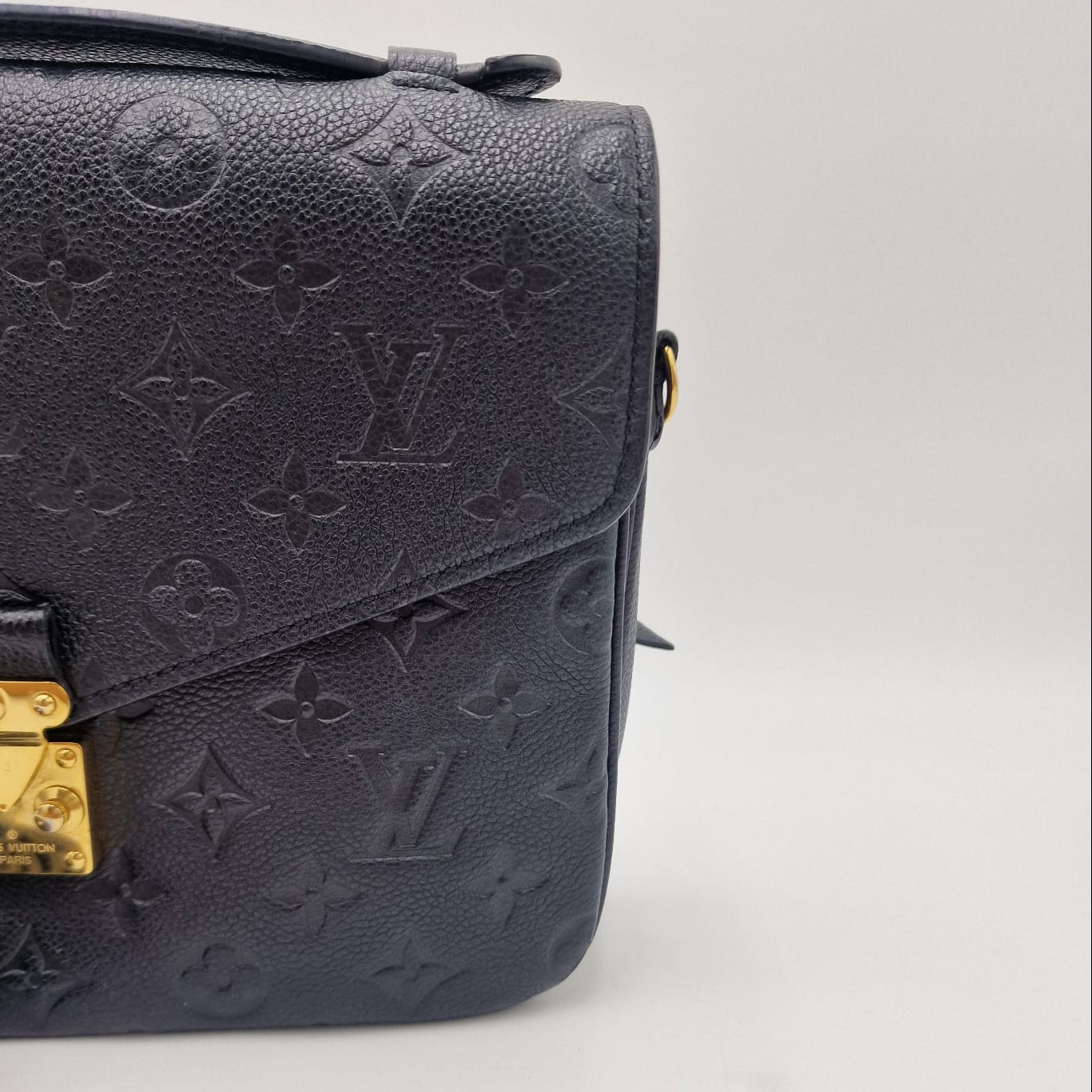 Louis Vuitton Pochette Metis Monogram Empreinte