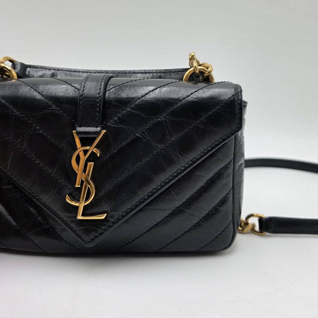 Miu Miu Clutch Con Cristales Matelassé