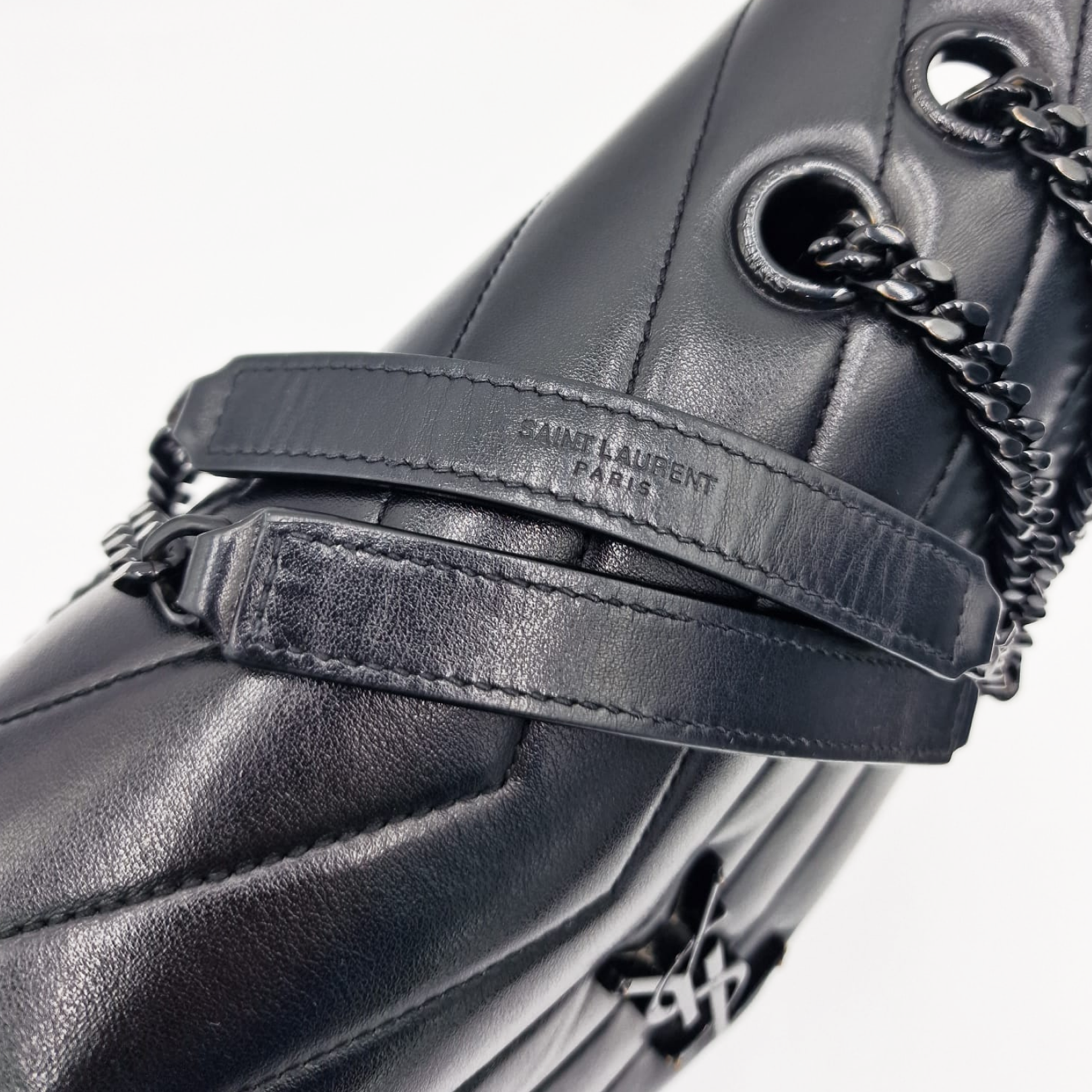 Saint Laurent Loulou Medium Black Hardware